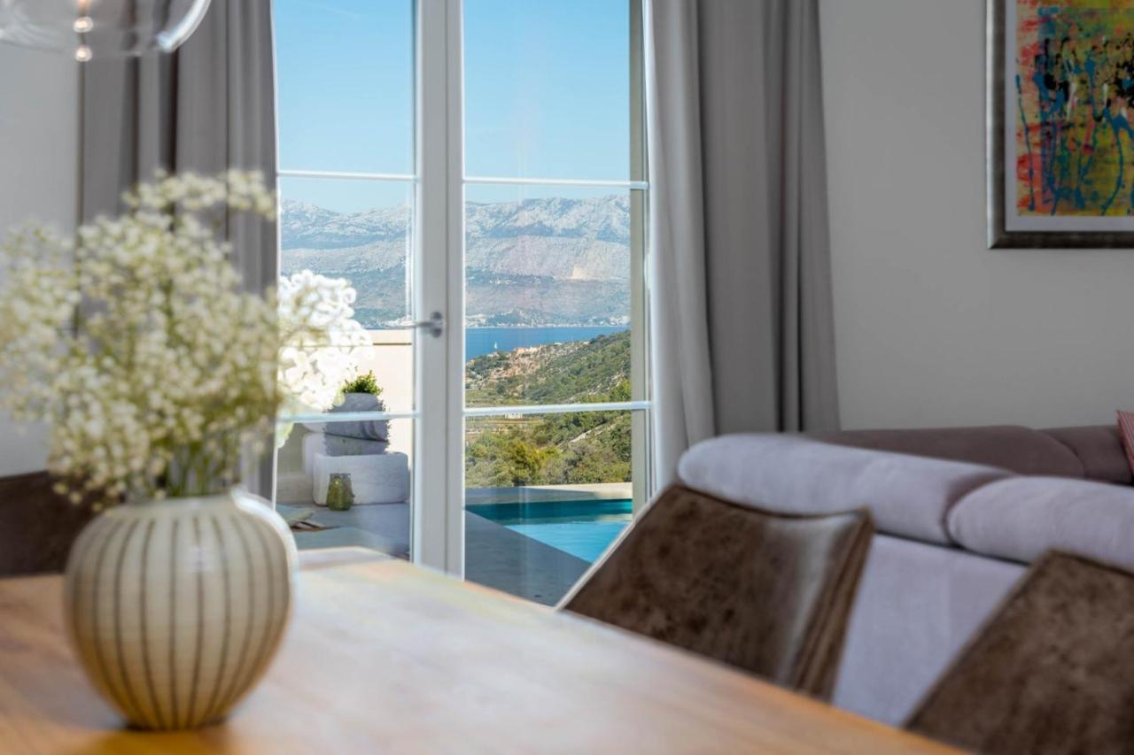New Villa Ani! Traditional And Luxurious 4-Bedroom Villa With Heated Pool And Sea Views Postira Exterior photo